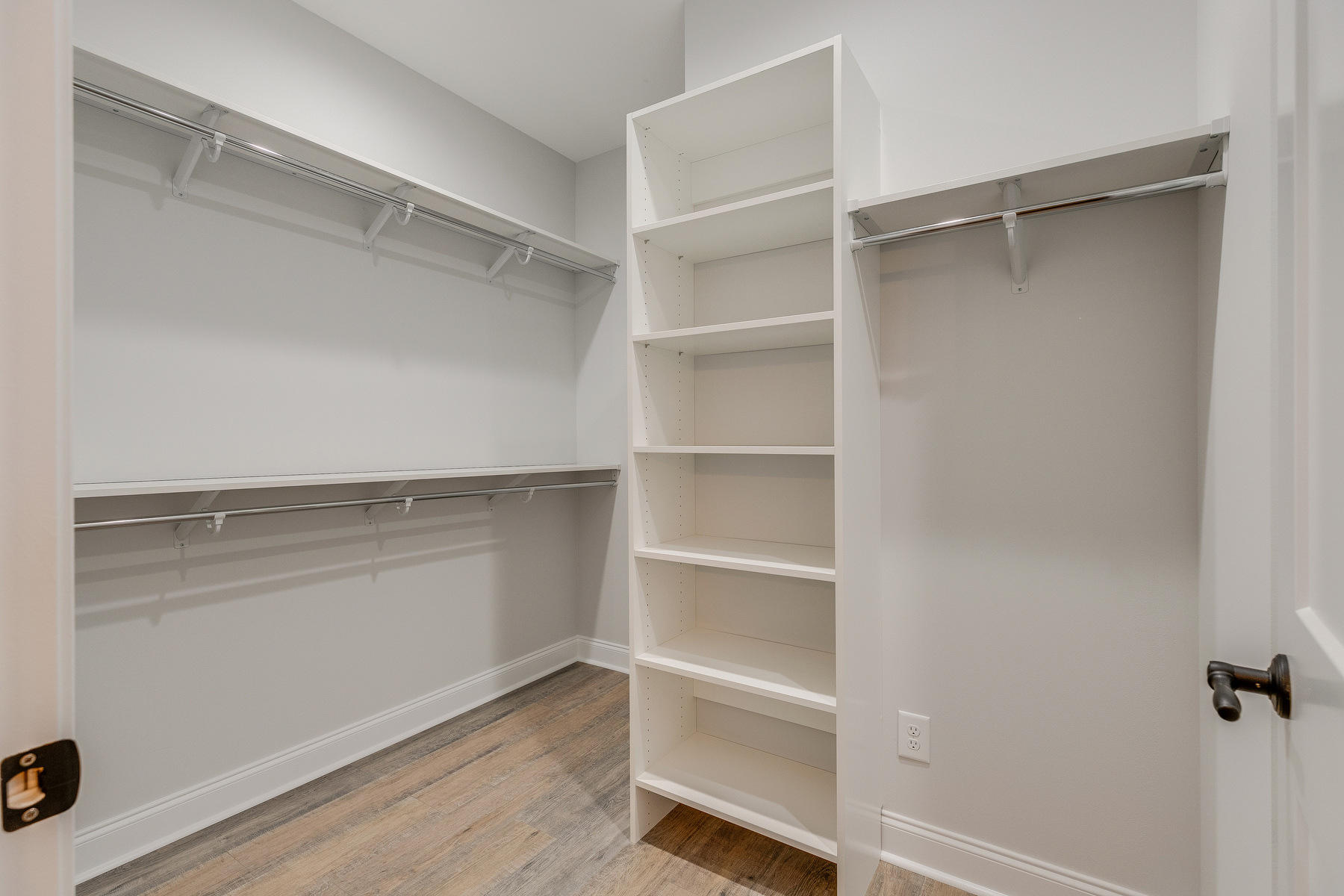 trumark construction custom home lonesome pine master closet