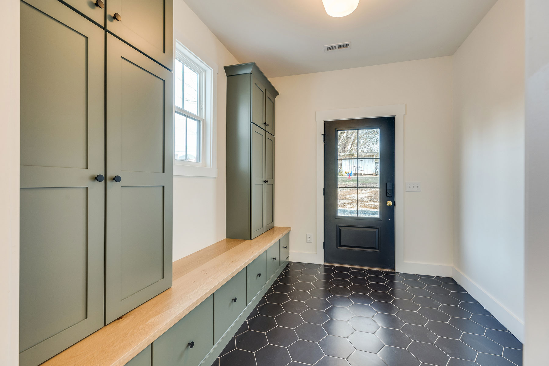 trumark construction custom home rock springs II mudroom