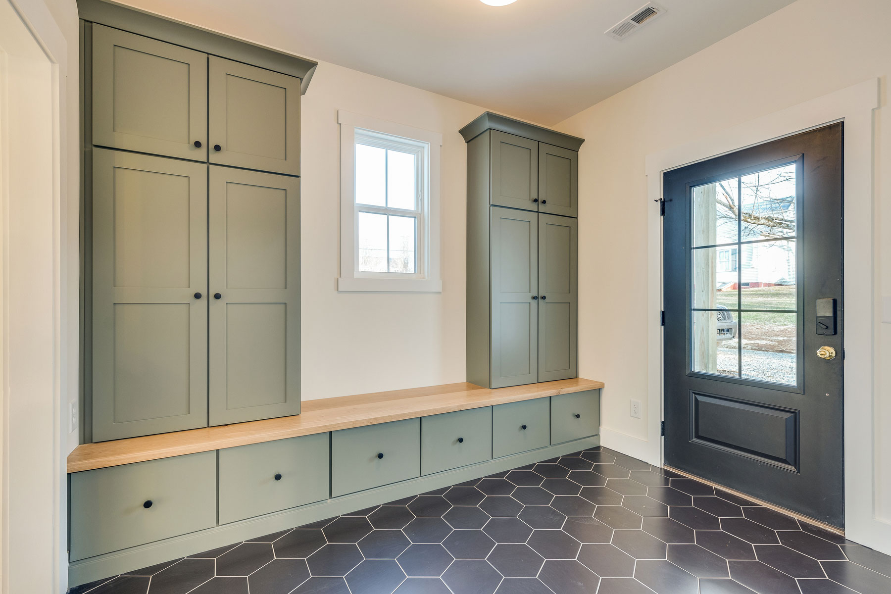 trumark construction custom home rock springs II mudroom