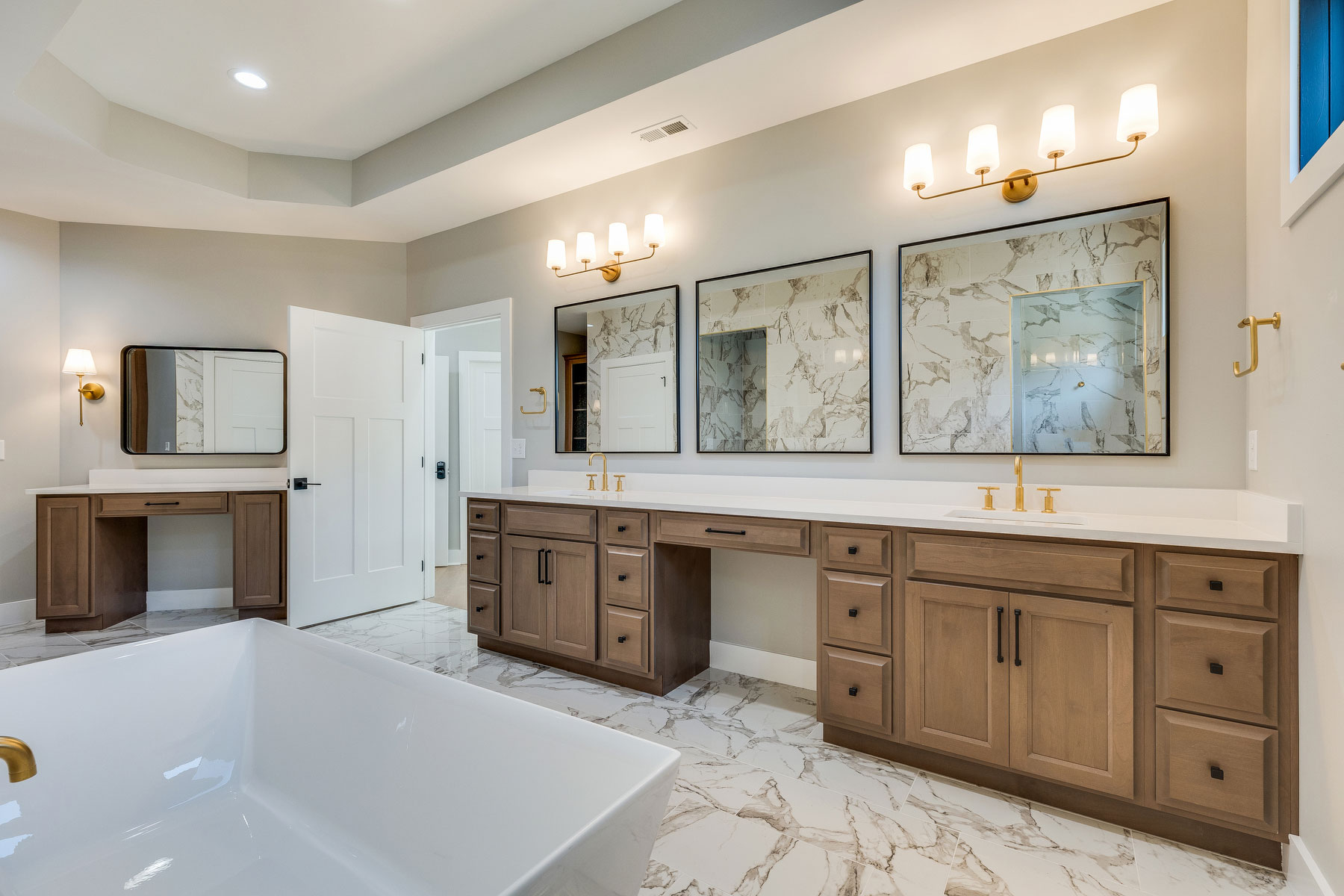 trumark construction custom home rock springs master bathroom